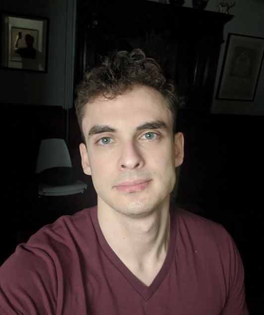 Headshot of Dan Mitropolsky