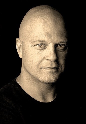Michael Chiklis