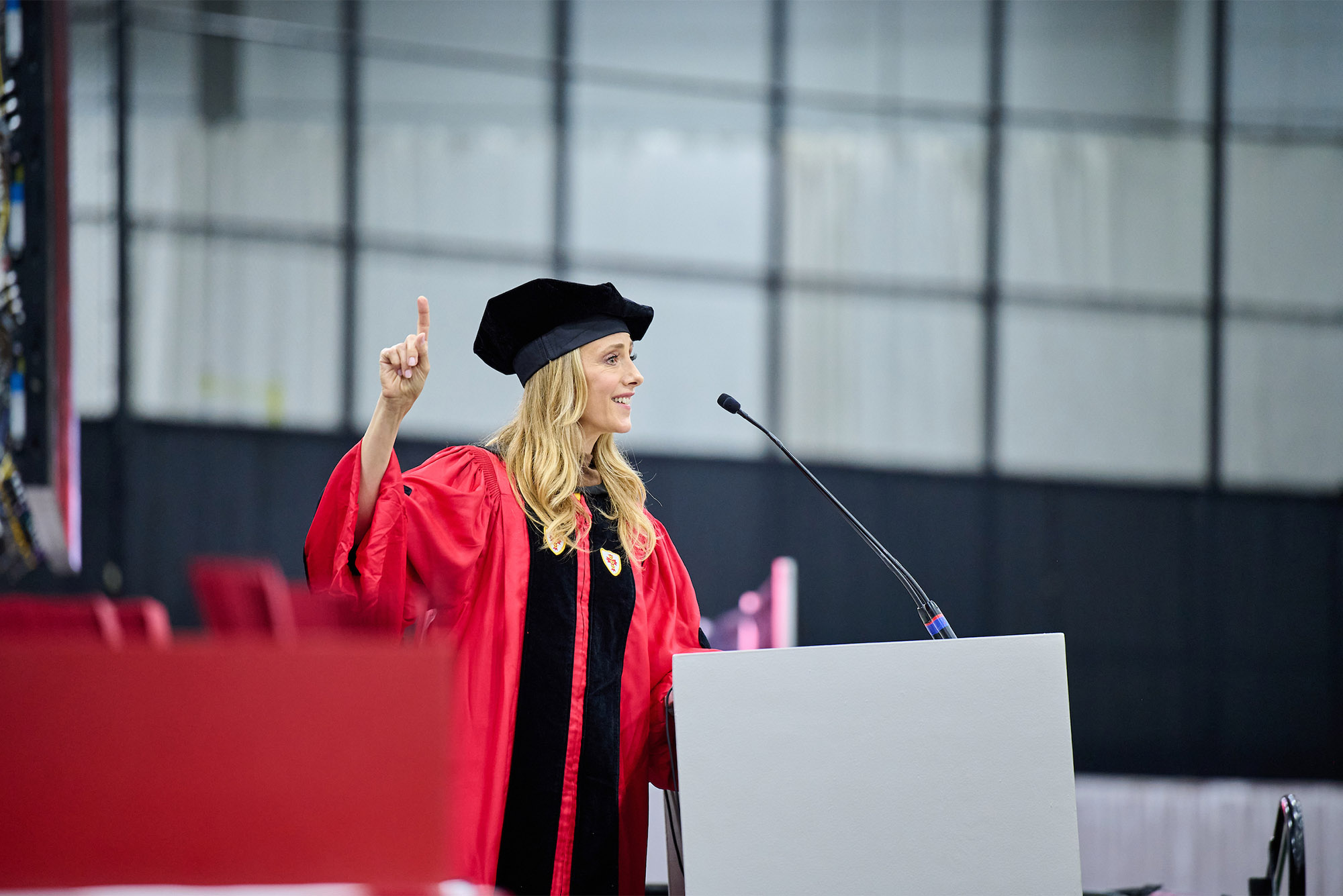 Actor Kim Raver addressing the CFA Class of 2023 at Convocation