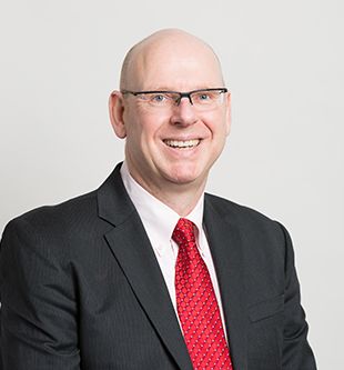 Roy Grundmann headshot