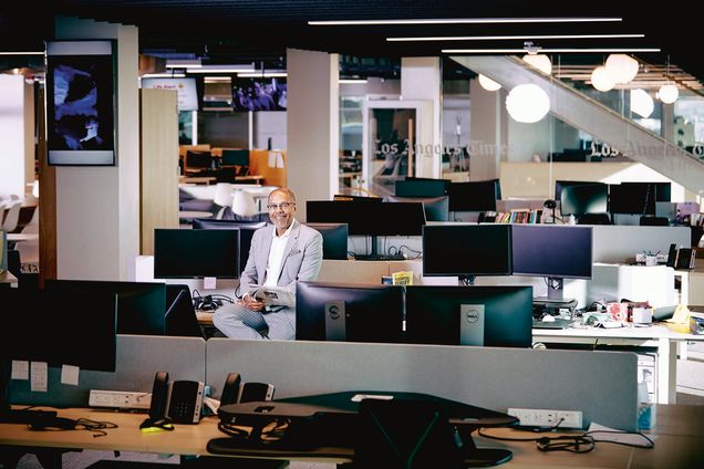 Kevin Merida (COM’79) at the LA Times offices