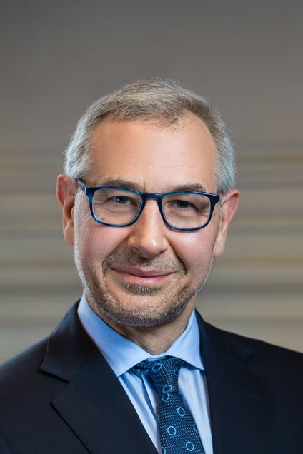 Chris Dellarocas Headshot