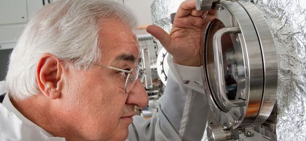 Prof. Moustakas in lab