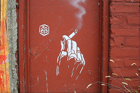 smoking_hand_t.jpg