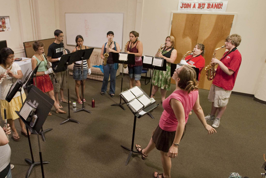 cu10-2581-BANDPLAYON-004.jpg