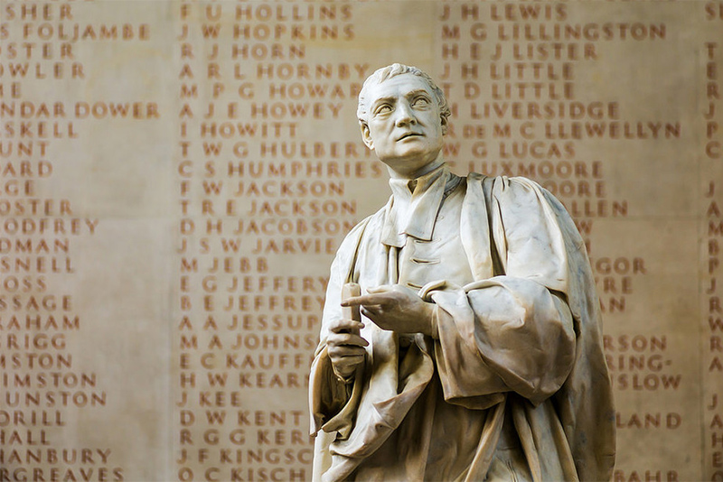 Statue of Sir Isaac Newton