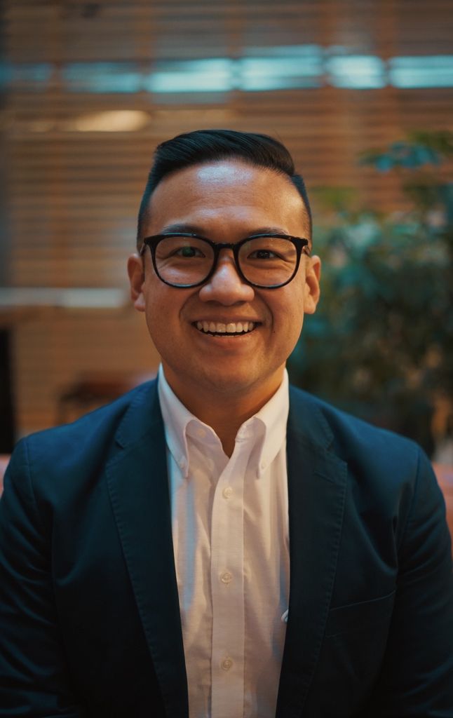 A headshot of Leslie Lew