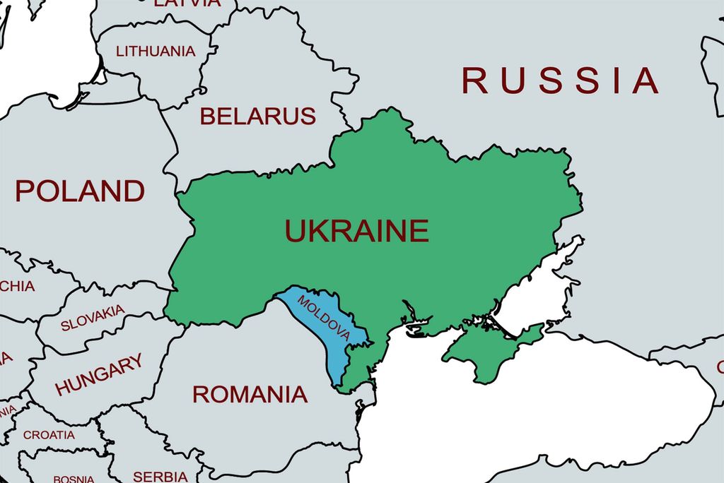 Map of Europe in which Ukraine and Moldova are highlighted in green and blue respectively. The other countries are seen in gray and the borders are black.