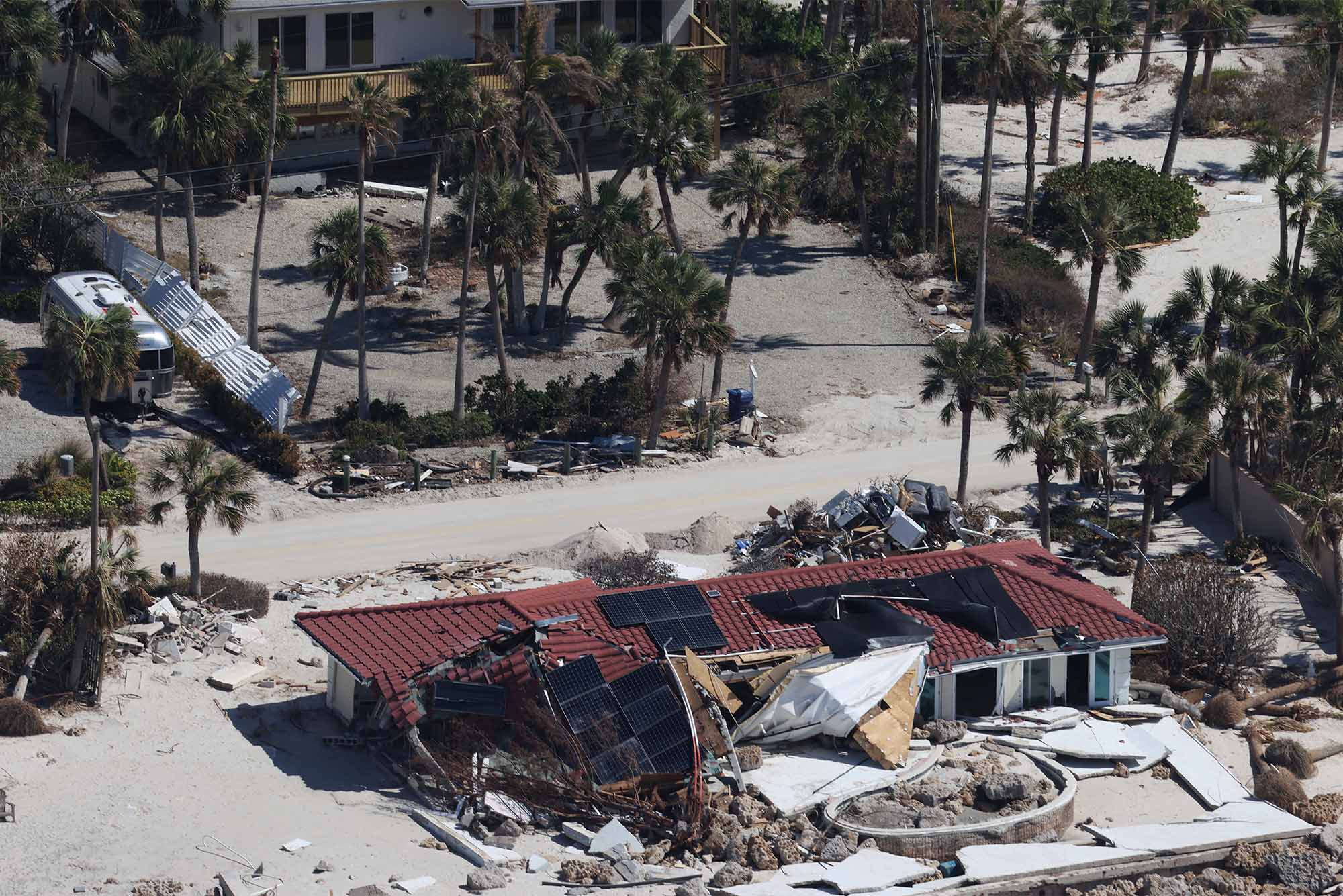 Photo: Destruction in Florida from the aftermath of Hurricane Milton and Hurricane Helene