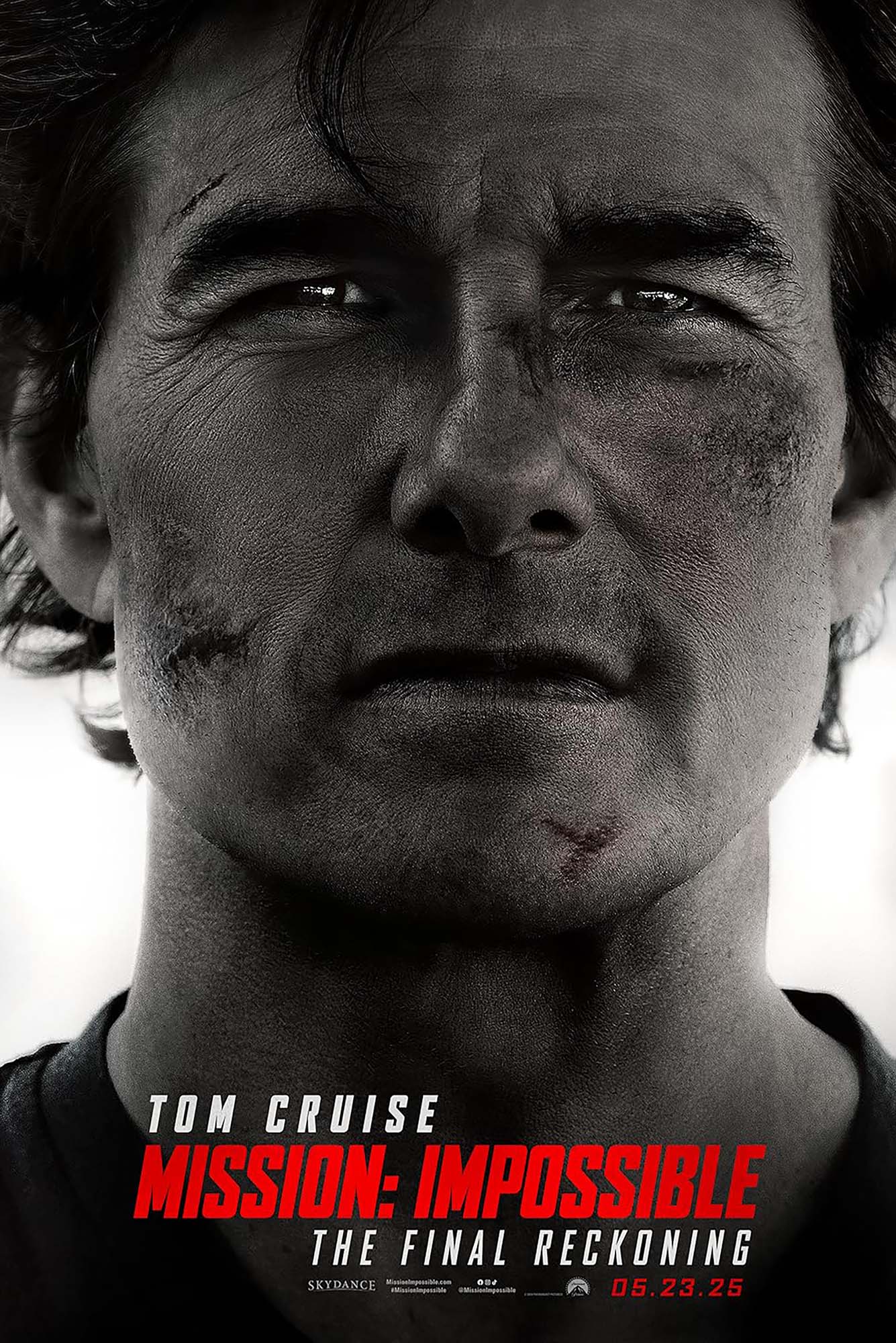 Photo: A black and white photo of Tom Cruise for 最后的清算.