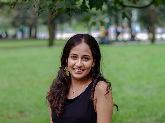 Simran Raikundalia smiling