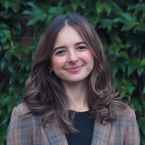 Headshot of Alison Gold