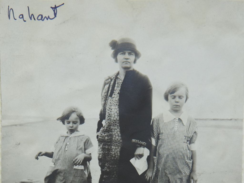 Blanche Crozier ('33) and her daughters at Nahant Beach, MA