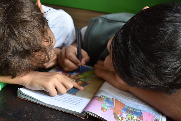 two-boys-drawing