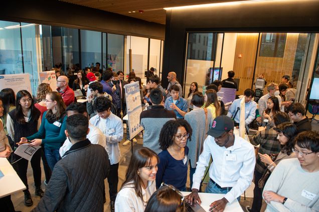 Demo Day Spring 2023 takes place in the 火花! Space.