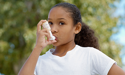 asthmatic girl