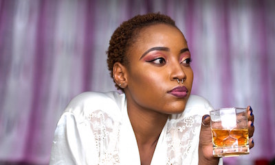 Black woman with drink, free stock photo from nappy.co