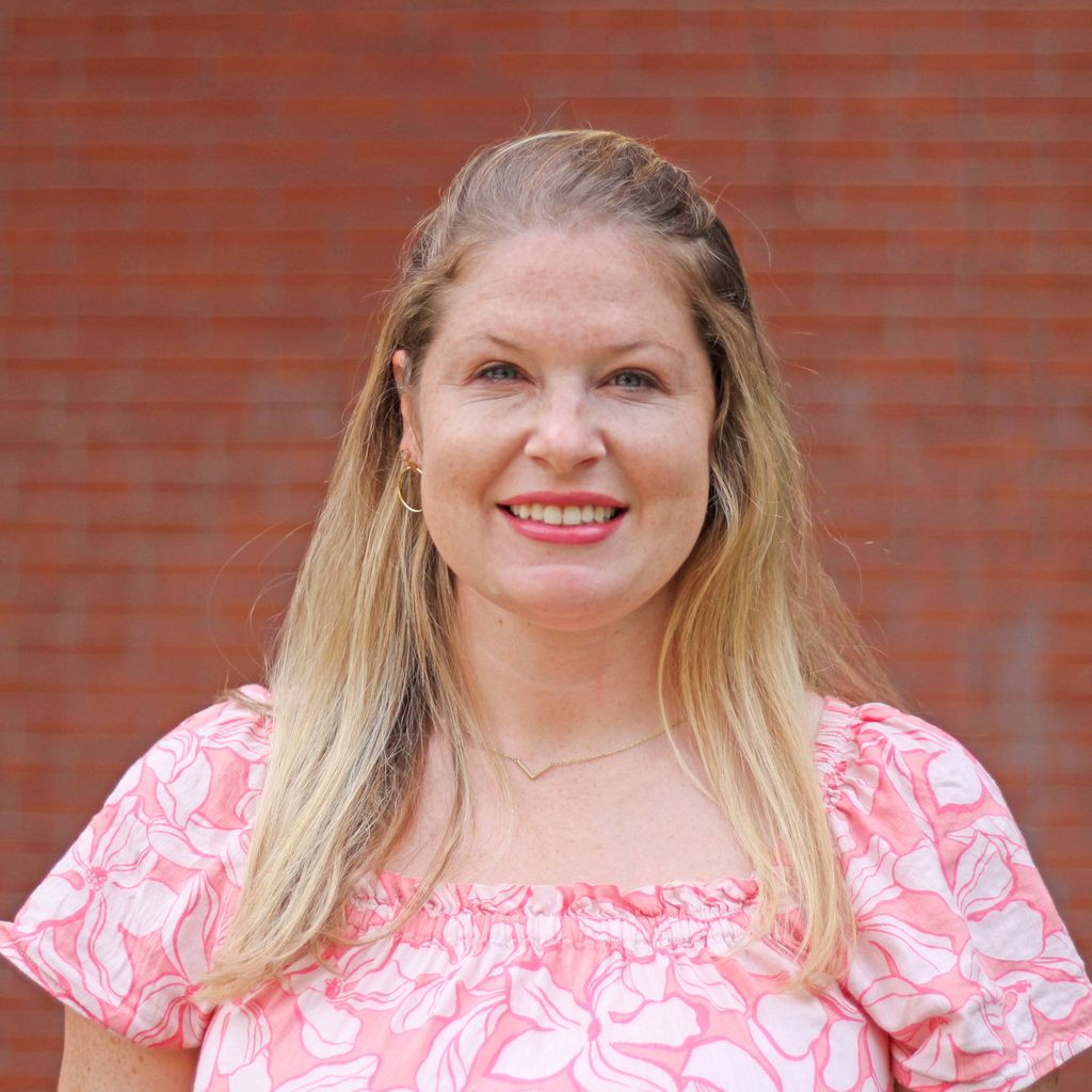 Headshot of Ashley Leonard