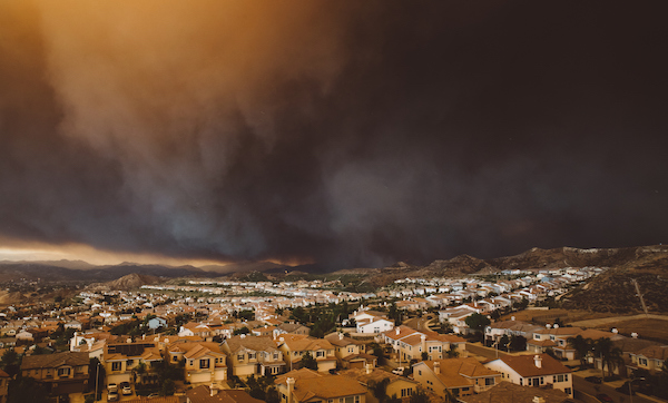 California wildfire burning out of control, threatening neighborhood - Sand Fire July 23, 2016
