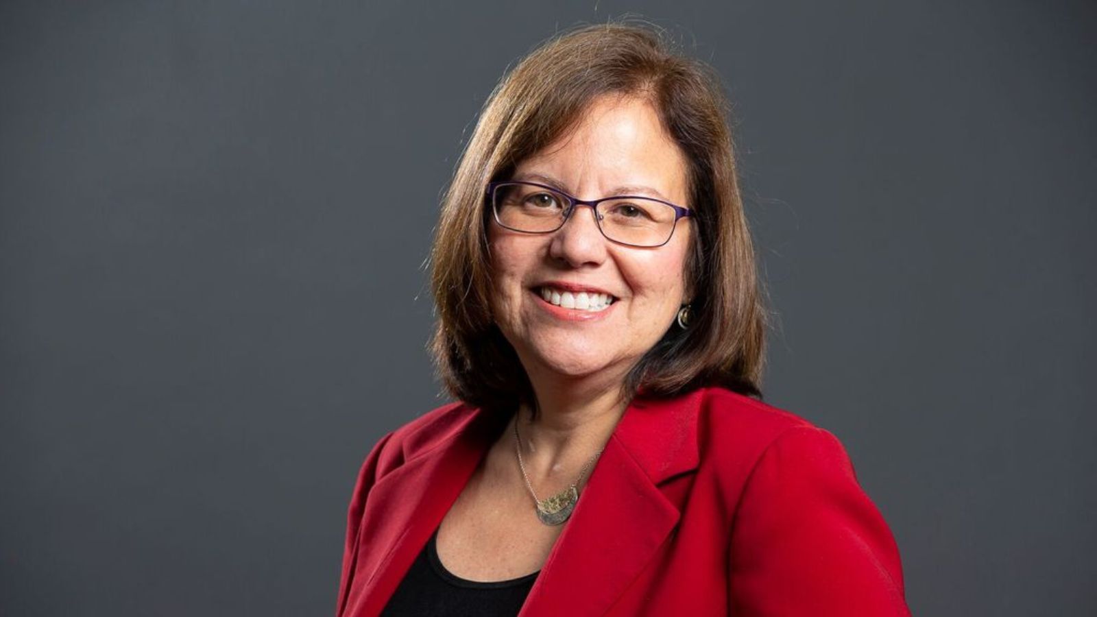 Prof. Luz López