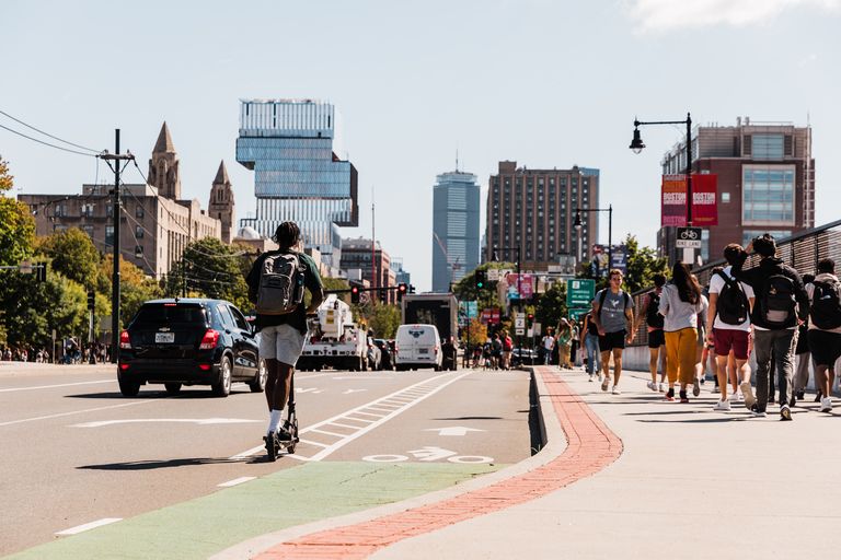 Cars, cyclists, and pedestrians on Commonwealth Ave