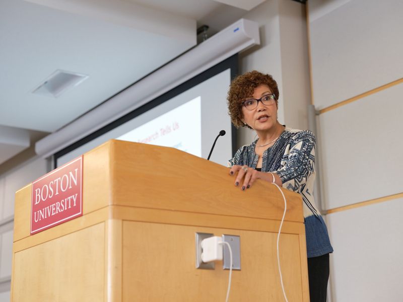 Photo of Professor Dina Castro