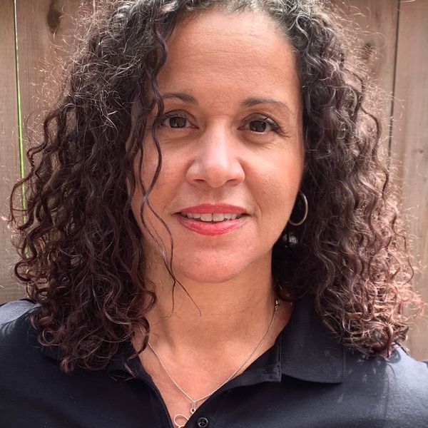 Portrait of Linda Sprague Martinez, Co-Principal Investigator for the YPAR Activism and Organizing as a Mental Health Intervention for BIPOC Youth: Building the Case for Practice Informed Evidence Research & Policy Team