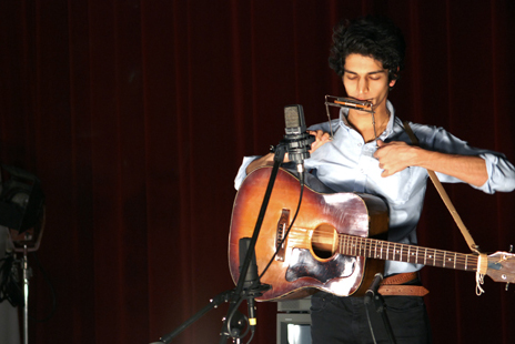 bands02-vikesh-03_t.jpg