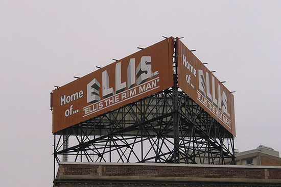 Ellis The Rim Man sign Ellis The Rim Man sign, Commonwealth Ave, Boston, Automobile Row