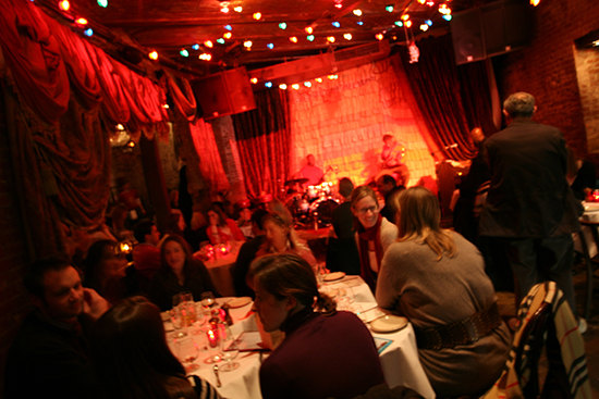 Boston University BU, things to do, nightlife Boston, The Beehive, drinks music food