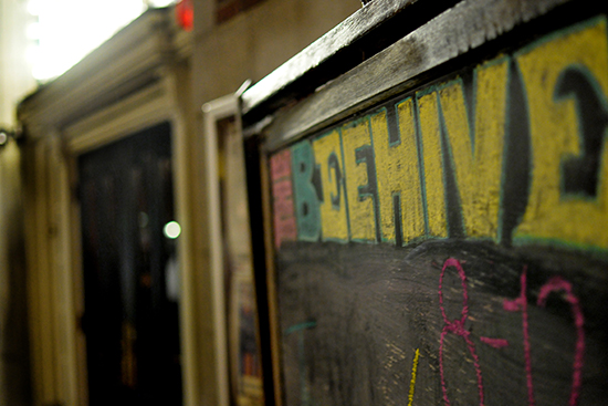 Boston University BU, things to do, nightlife Boston, The Beehive, drinks music food