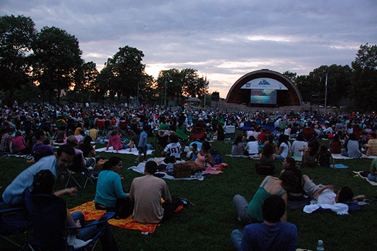Free Friday Clicks at the Hatch Shell