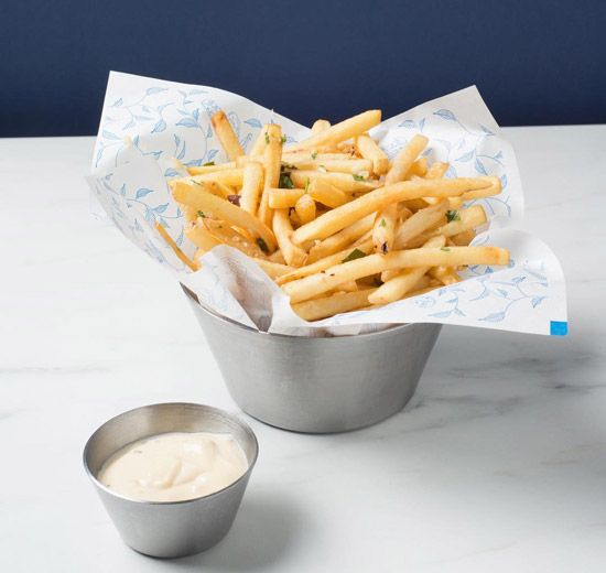 Earl’s Kitchen + Bar Garlic fries