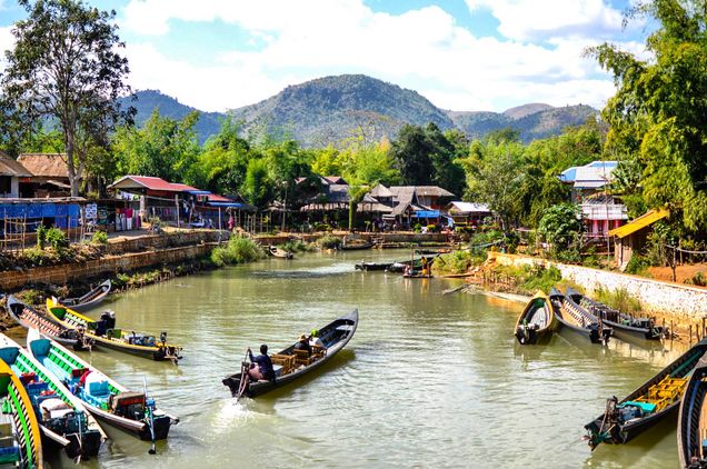 Akinori MiuraQSTInle Lake, Myanmar