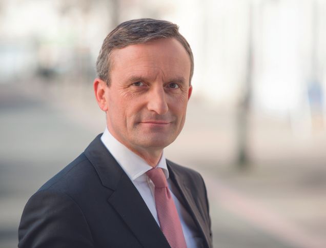 Headshot_ThomasGeisel