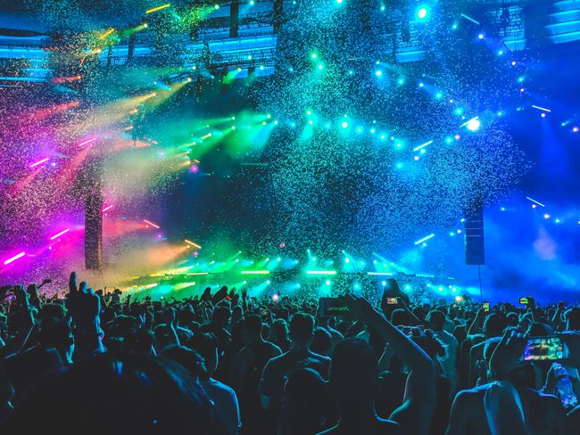 crowd-at-concert